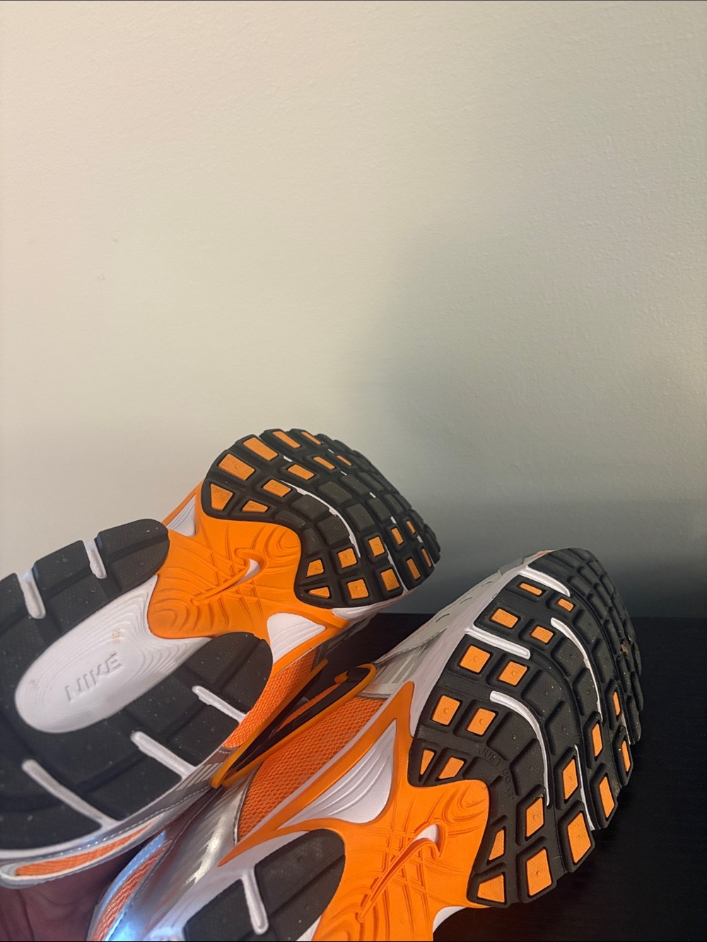 Mens Nike Athletic Mesh Sneakers in Orange and Silver - Running Shoes - Picture 5 of 5